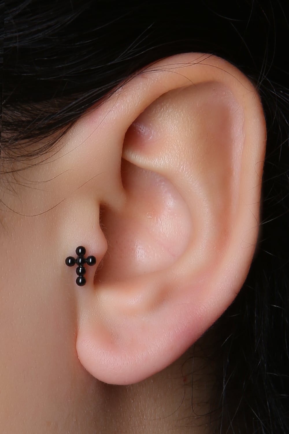 Nokta Haç Siyah Piercing