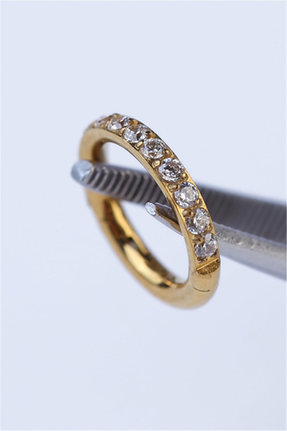 Önü Taşlı Gizli Kilit Halka Mini Boy Gold Piercing