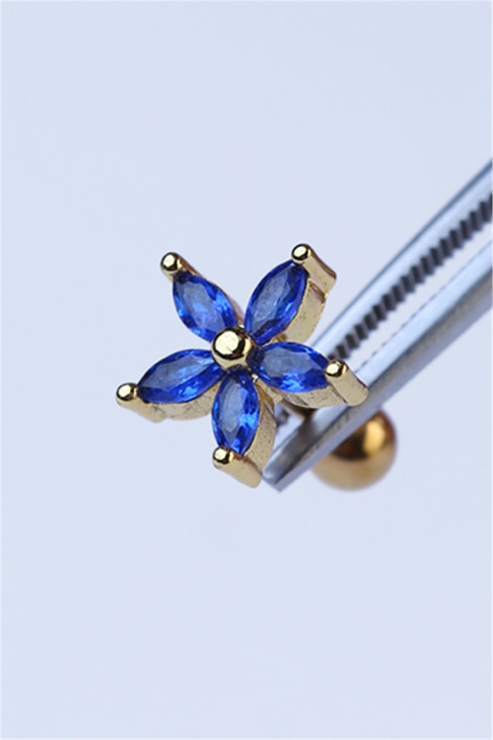 Sabit Markiz Çiçek Lacivert Taş Gold Piercing