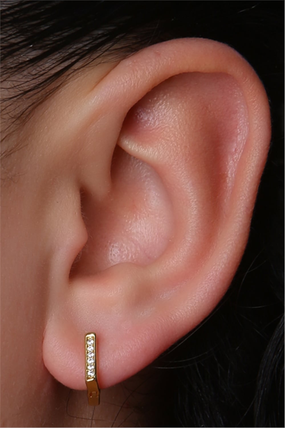 Taşlı Kare (Küpe) Gold Piercing