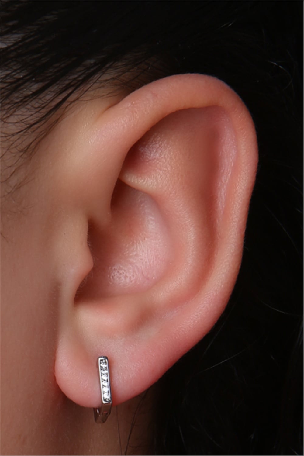 Taşlı Kare (Küpe) Silver Piercing