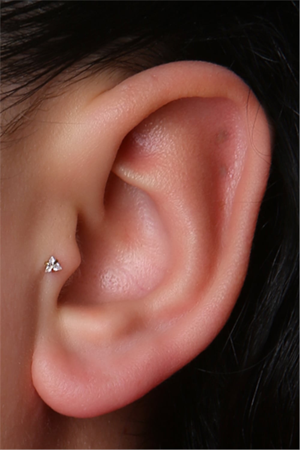 Üçgen Taş Labret Mini Boy Gold Piercing