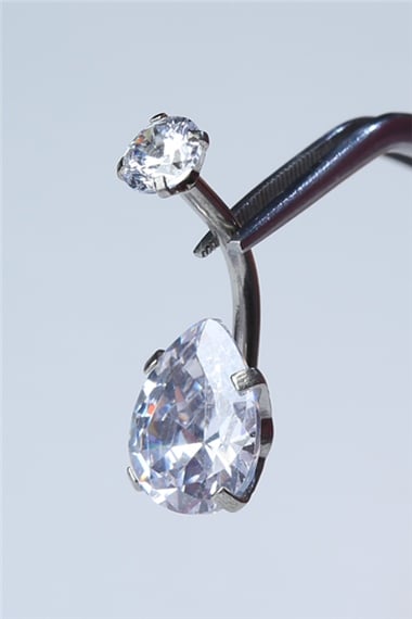 Beyaz Damla Taş Büyük Boy Göbek Silver Piercing