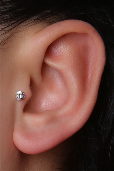 Kalp Taş Labret Büyük Boy Gold Piercing