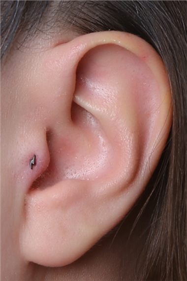 Midi Şimşek Siyah Piercing