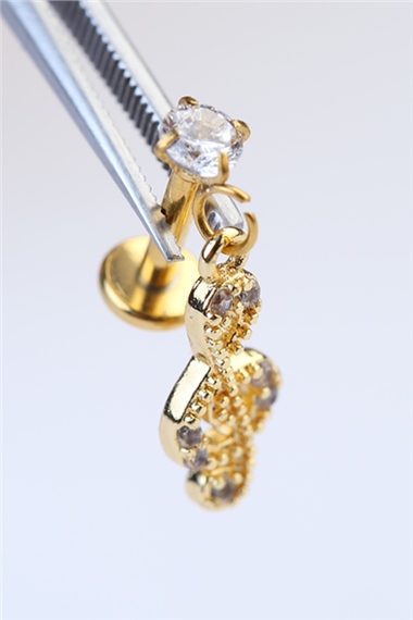 Sol Anahtarı Sallantı Labret Gold Piercing