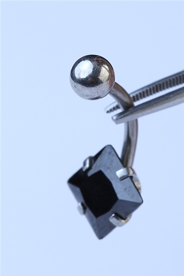 Toplu Siyah Kare Taş Göbek Silver Piercing