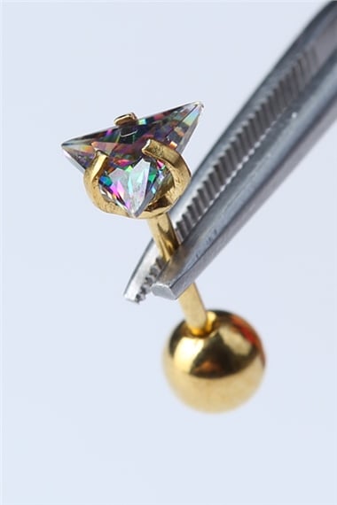 Üçgen Taş Koyu Hologram Gold Piercing