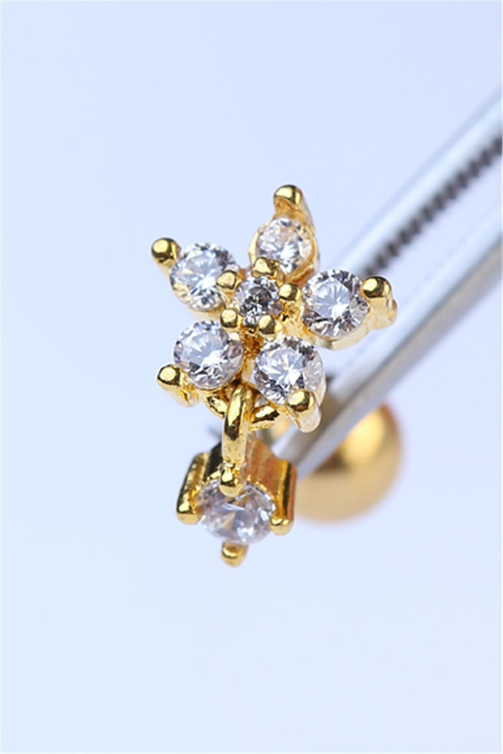 Yuvarlak Çiçek Sallantı Taş Gold Piercing