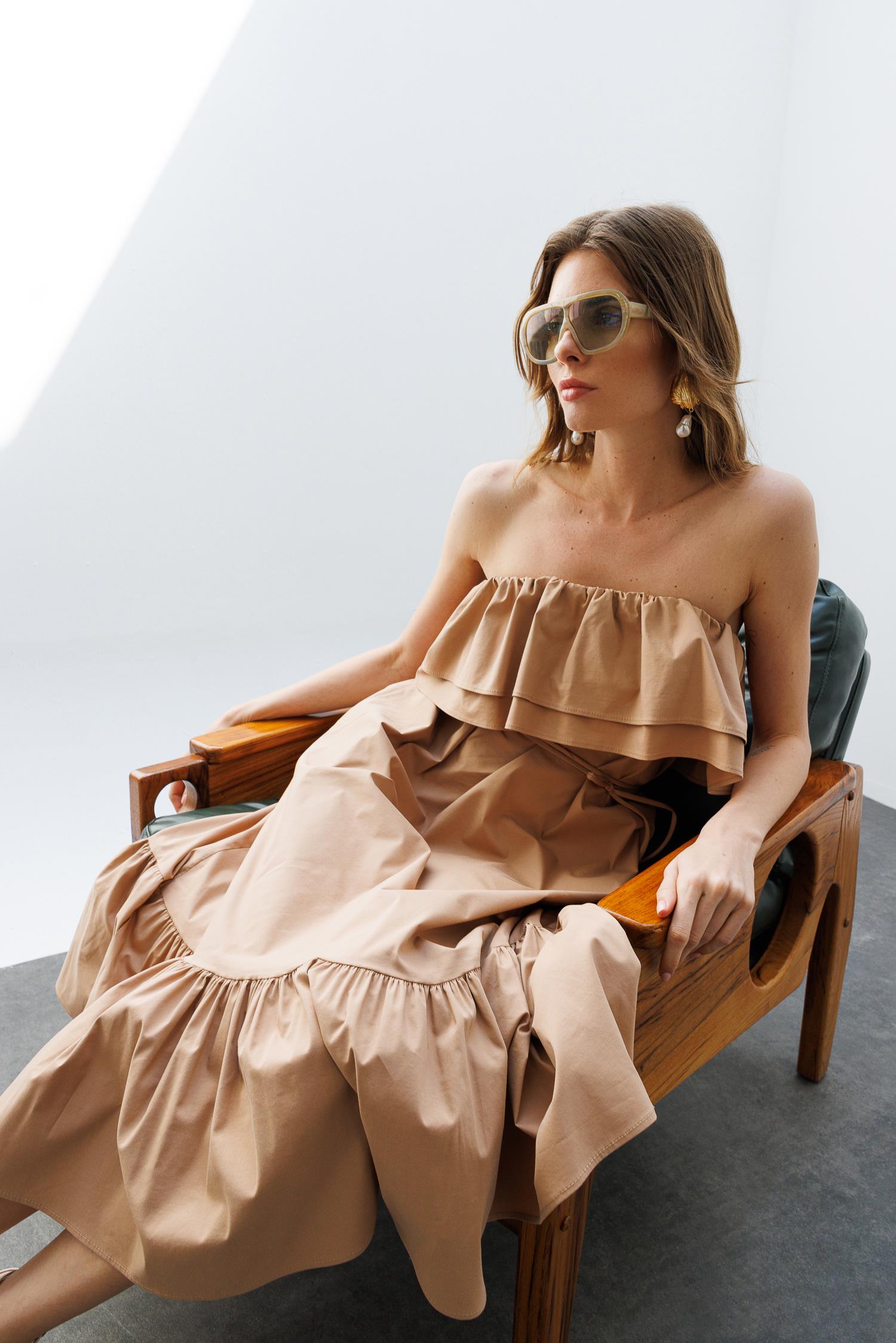 Bej Straplez Volanlı, Yan Cep Detaylı Midi Boy Elbise