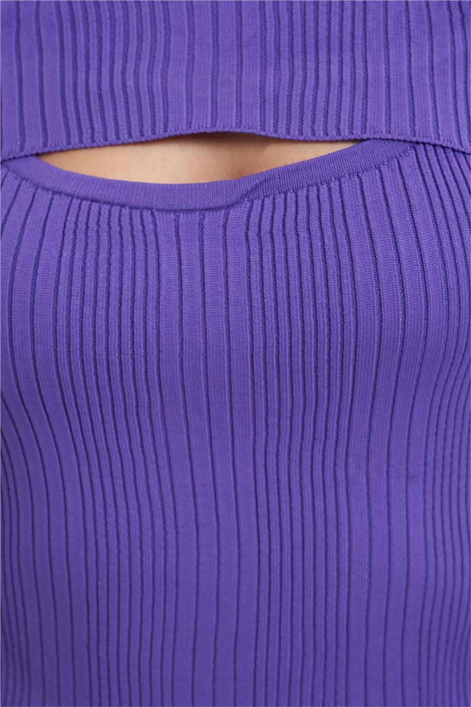 Mor Geniş Yakalı Cut Out Detaylı Triko Bluz