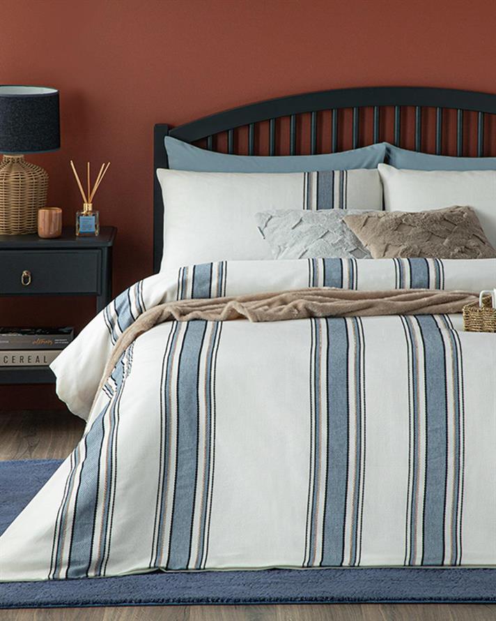  Lenjerie de pat completă, King Size, Fine Lines, bumbac-viscoză-Poliester, 240x220 cm/ 180x200 cm/ 50x70 cm, Bej - Alba