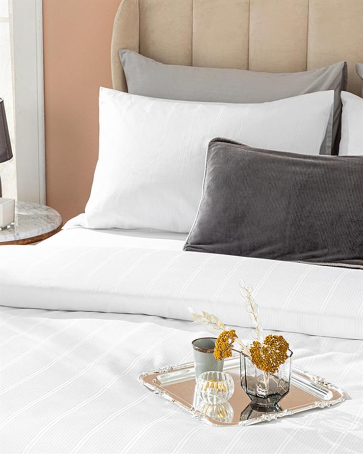  Lenjerie de pat completă, king size, Listra, bumbac satinat, 240x220 cm/ 180x200 cm/ 50x70 cm, Alb