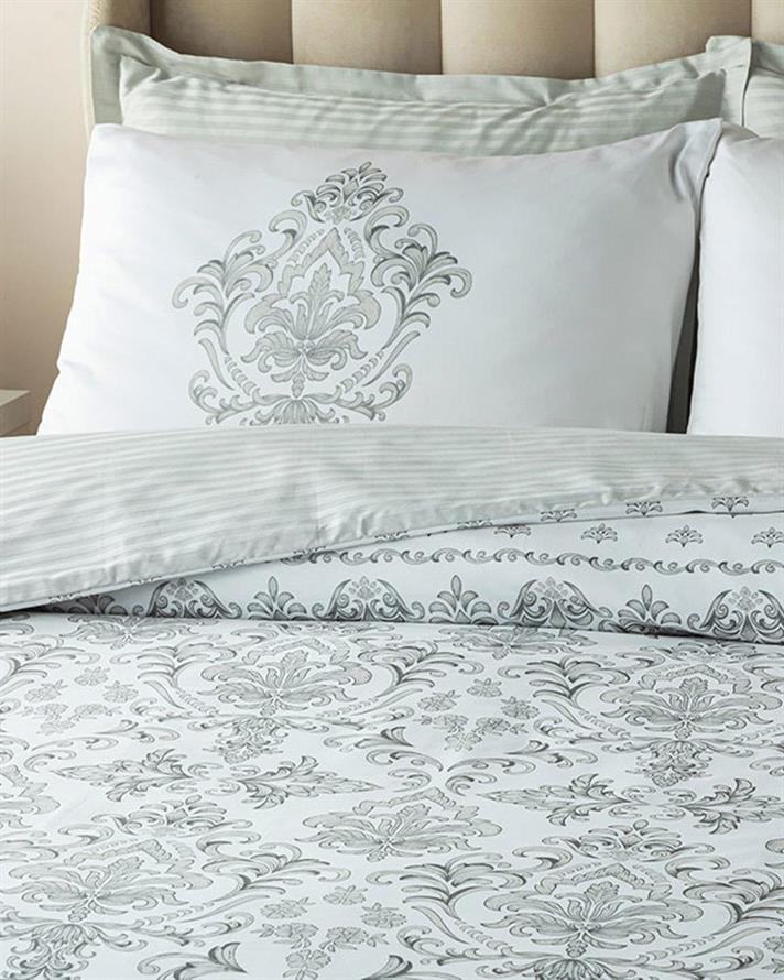  Lenjerie de pat completă, pentru două persoane, Elegant Crown, bumbac satinat, 200x220 Cm, alb-gri