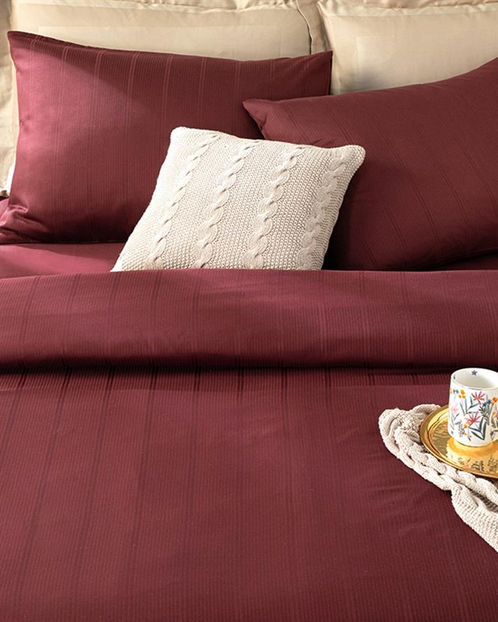  Lenjerie de pat completă, pentru două persoane, Listra, bumbac satinat, 200x220 cm/ 160x200 cm/ 50x70 cm, bordo