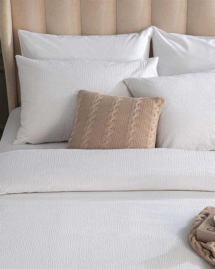  Lenjerie de pat completă, pentru două persoane, Showy, bumbac-viscoză, 160x220 cm/ 180x240 cm/ 50x70+20cm, alb