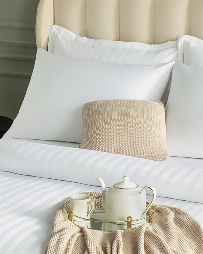 Lenjerie de pat completă pentru o persoană, Brilliant, bumbac satinat, 160x220 Cm/ 100x200 cm/ 50x70 cm, alb