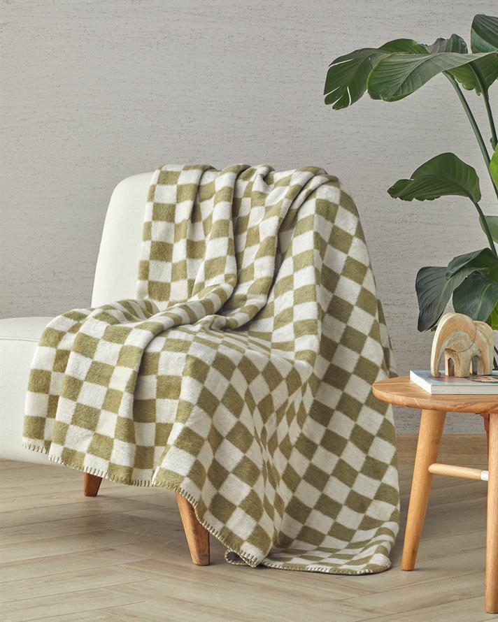 Patura pentru canapea sau fotoliu, Light Plaid, acril, 130x170 cm, alb-verde