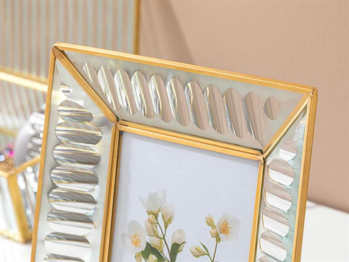 Ramă foto, Agatha, sticlă, 10x15 cm, auriu