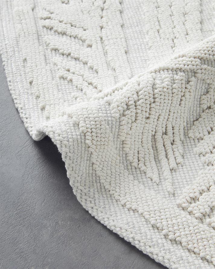 110 x 110 cm Cremă.