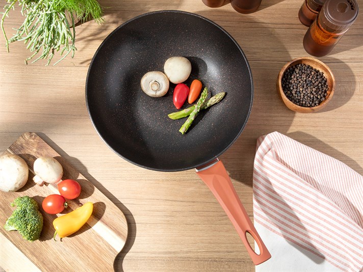 Alure Granite Wok Pan 28 cm Copper