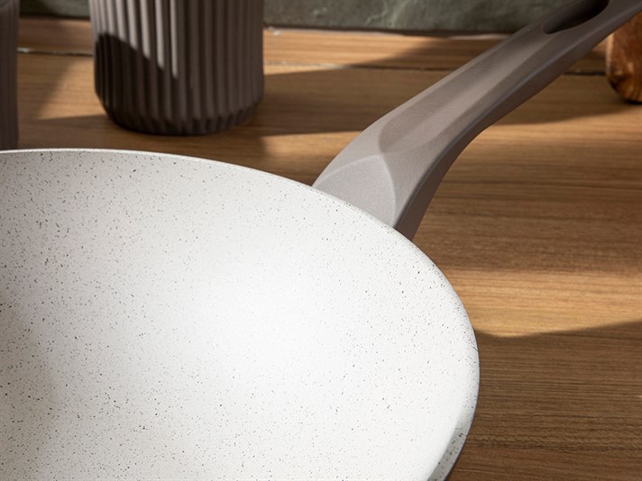Alure Granite Wok Pan 28 cm Brown