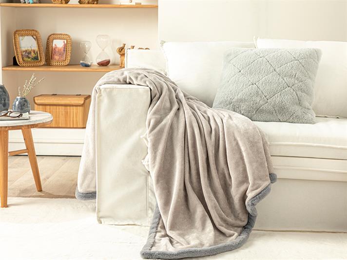 Pătură decorativă pentru fotoliu sau canapea, Amor, poliester, 140x170 cm, gri