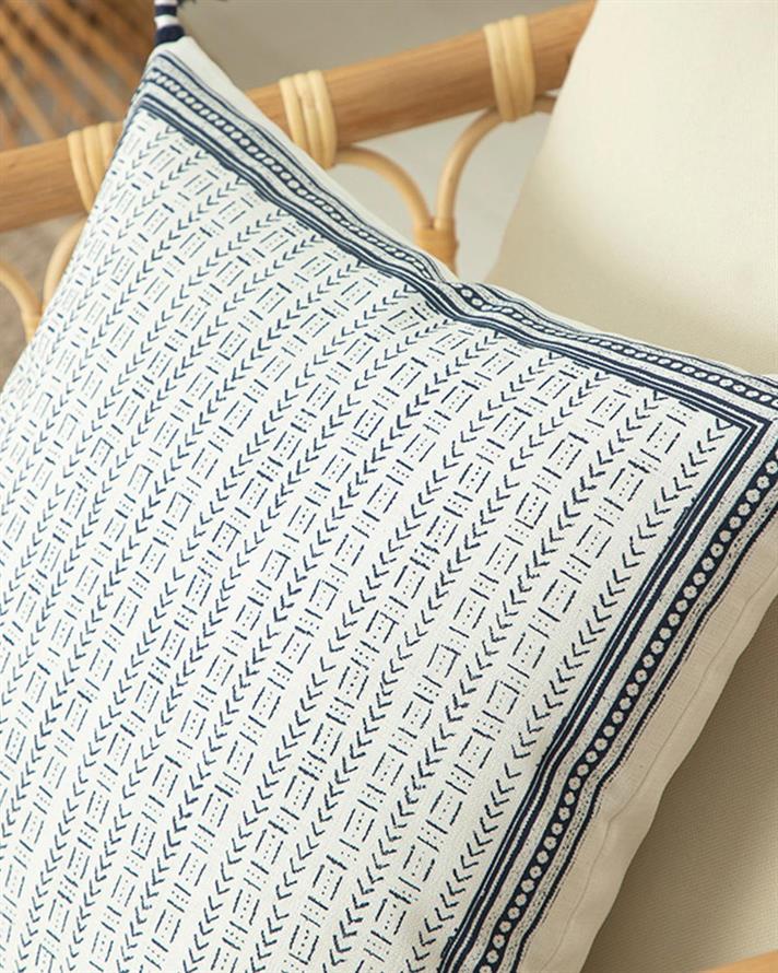 Arbre Printed Filled Cushion 43x43 cm White