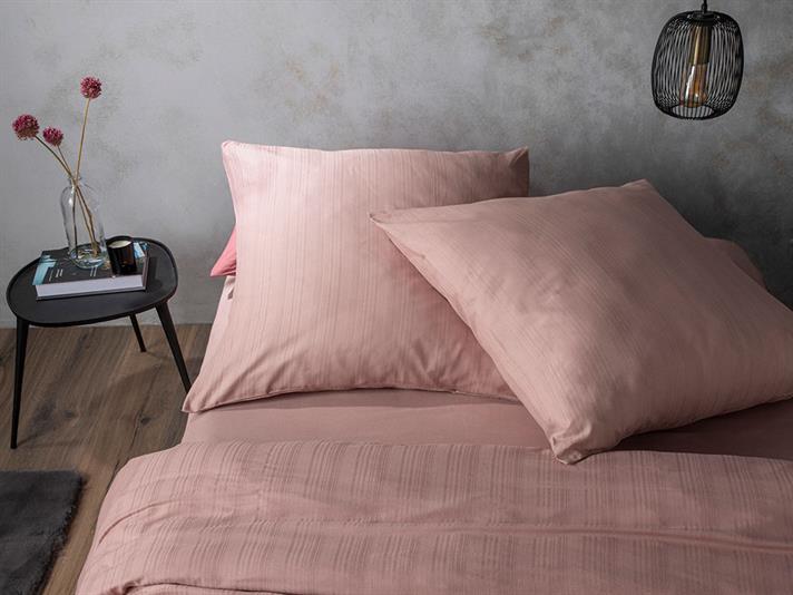 auroră Silky Touch Double Set Lenjerie De Pat 200x220 cm + 80x80 cm Culoarea Trandafirului Uscat.