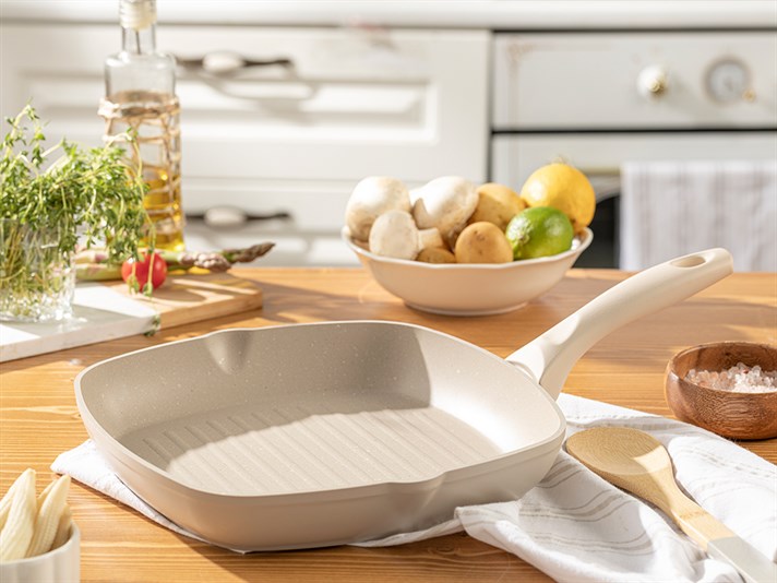 Ava Granite Grill Pan 28 cm Beige
