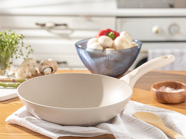 Ava Granite Wok Pan 28 cm Beige