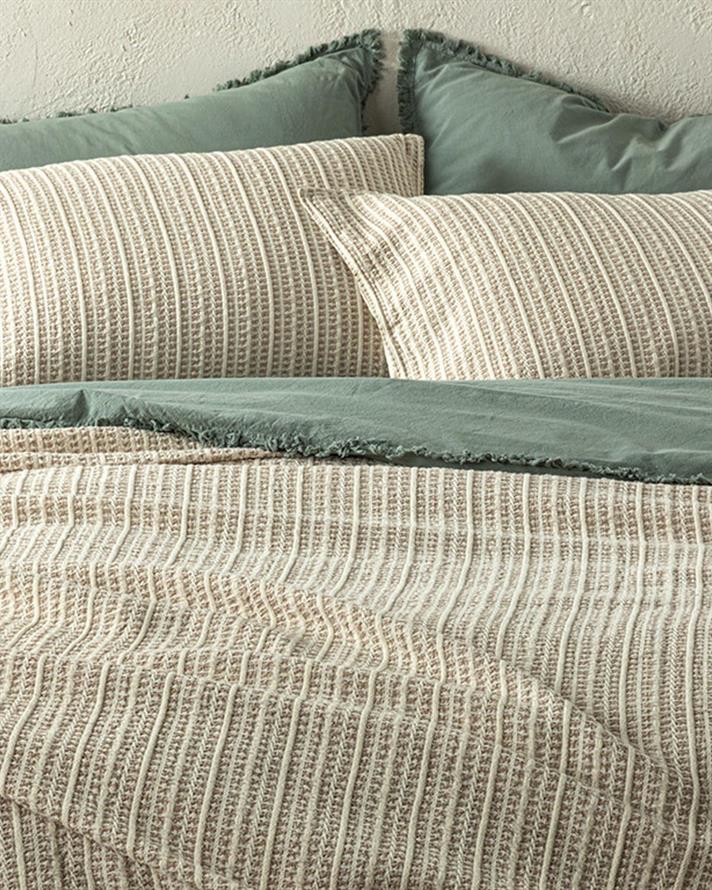 Azure Waffle Jacquard Double Set Cuverturi Pat 240x260 cm Bej
