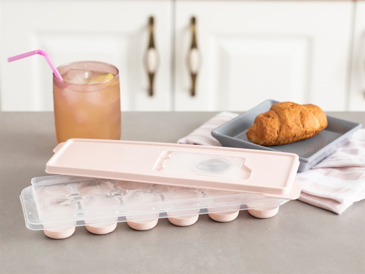 Basic Plastic Capped Ice Mould 26x9 cm Powder