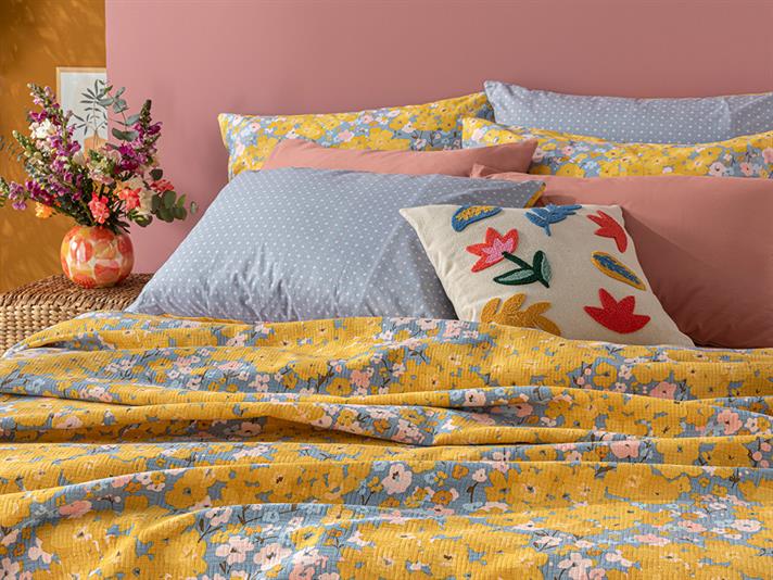 Buttercup  Cu imprimeu  King Size  CUVERTURĂ 240x220 cm Yellow.