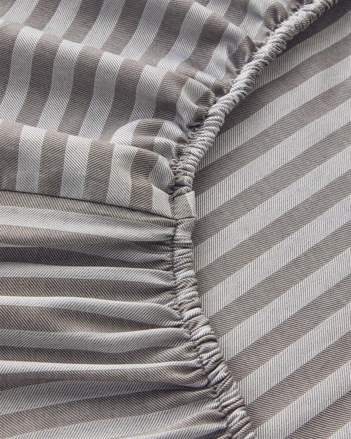 Cearceaf cu elastic, king size, Classy Stripe, bumbac-poliester, 180x200 cm, antracit