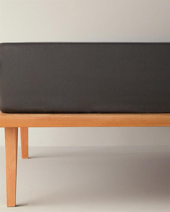 Cearceaf cu elastic, pat dublu, Micell, bumbac satinat, 160x200 cm, antracit