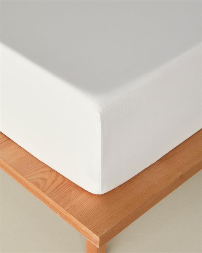 Cearceaf cu elastic, pat dublu, Novella, bumbac-viscoză, 160x200 cm, alb