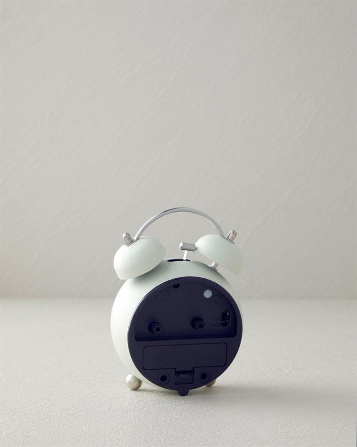 Chelsy Metal Table Clock Green