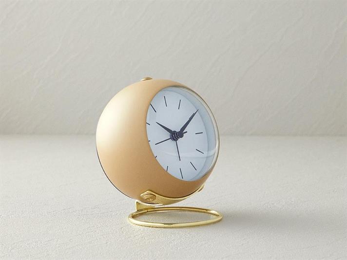Dotsy Metal Table Clock Beige