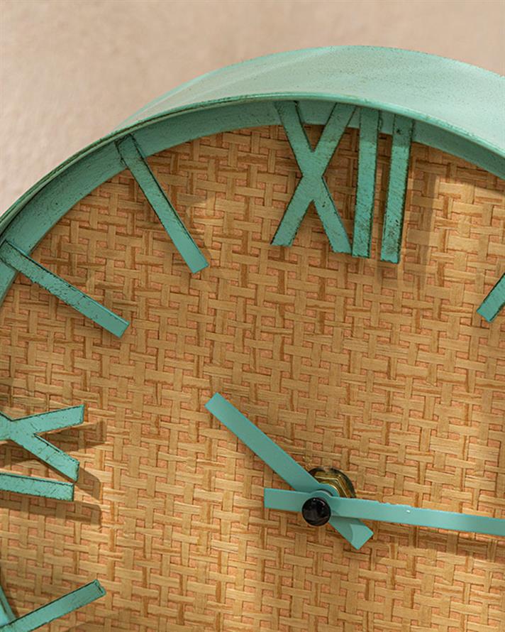 Valeria Metal Table Clock Green