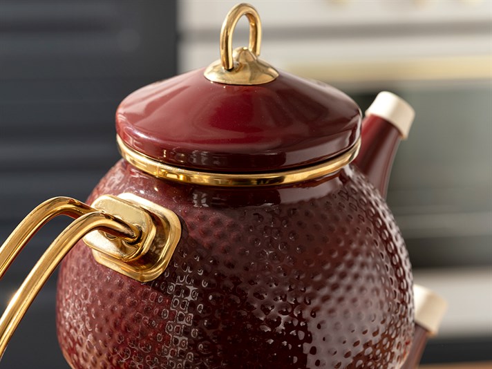 Ceremony Enamel Tea Pot 1,1 Litre + 2,3 Litre Claret Red