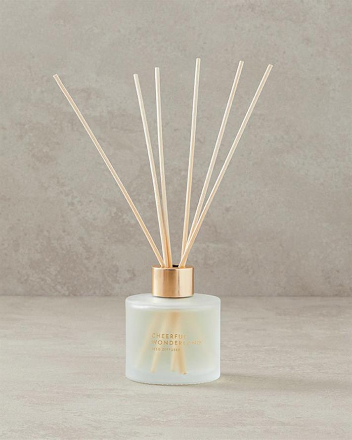 Cheerful Wonderland Parfum De Cameră Cu Bețișoare 100 ml auriu