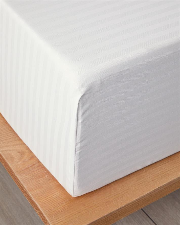 Cearsaf cu elastic, pentru o persoana, Classy Stripe, bumbac-poliester, 100x200 cm, alb