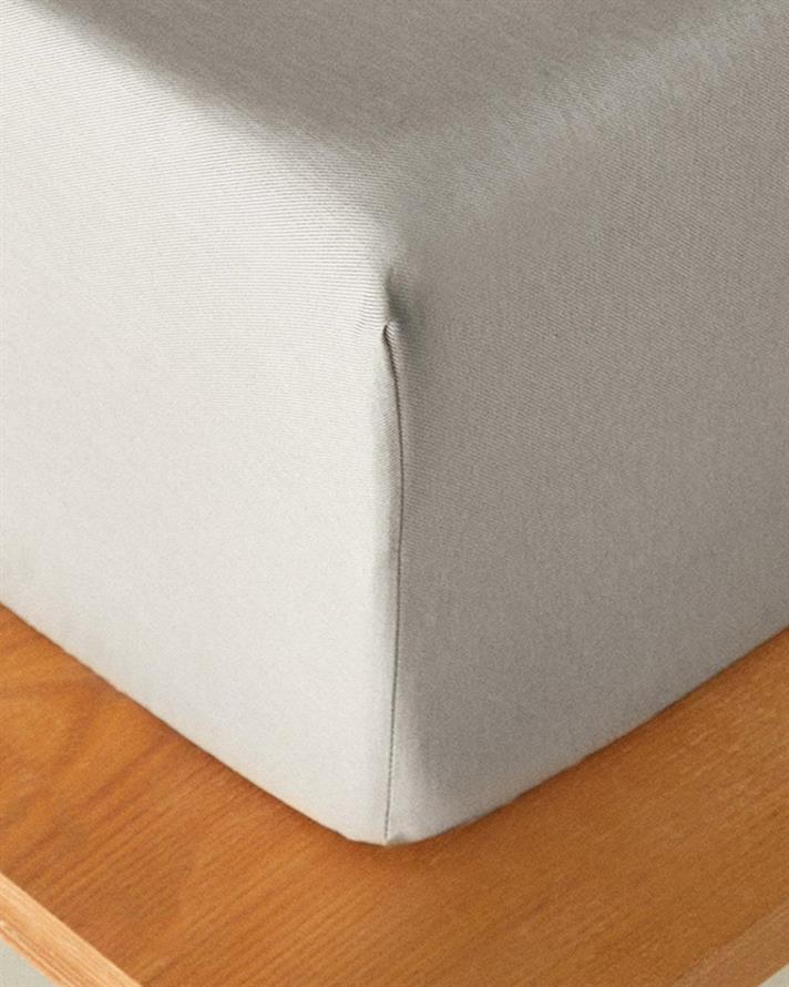 Cearsaf cu elastic, King Size, Classy, bumbac-poliester, 180x200 cm, antracit