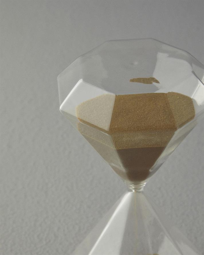 Diamond Glass 30 min Hourglass 10x10x20 cm Gold