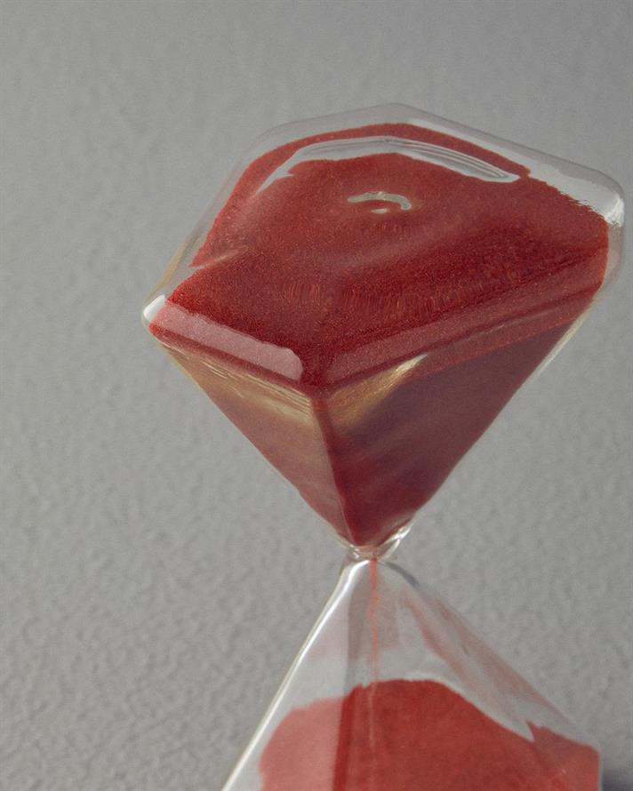 Square 30 min Hourglass Claret Red