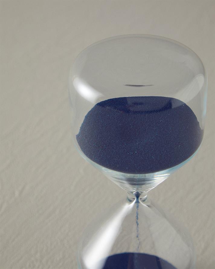 Elisa Glass Hourglass 6,5x6,5x15 cm Blue