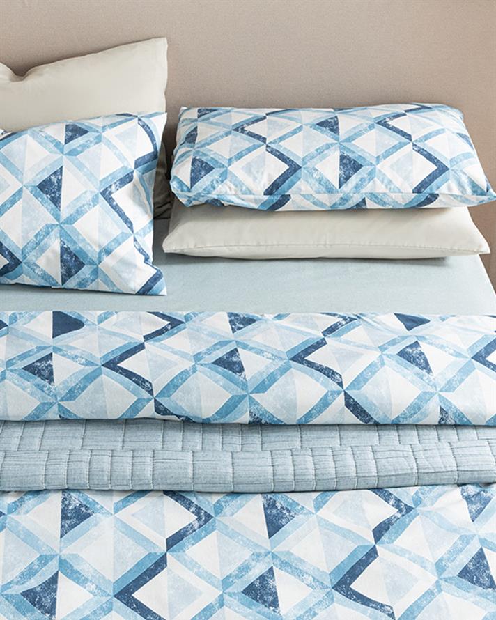 Cloudy Argyle Set Lenjerie De Pat Dublu - Set Lenjerie De Pat Bumbac Poliester | English Home, 200 x 220 cm, Albastru