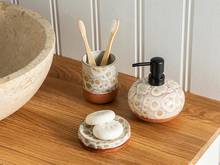 Set 3 accesorii de baie, Coastal, ceramică, 11x13 + 7,5x9,5 + 10x2,5 cm, crem