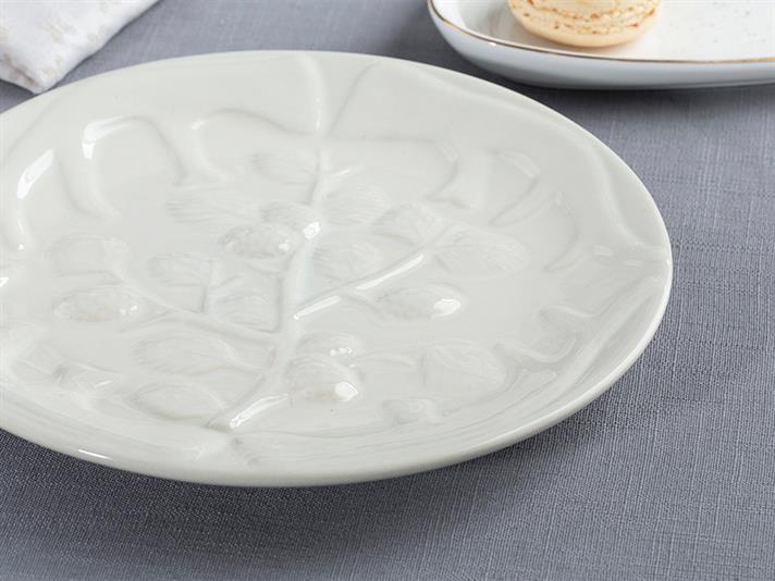 Pine Cone Stoneware Plate Beige